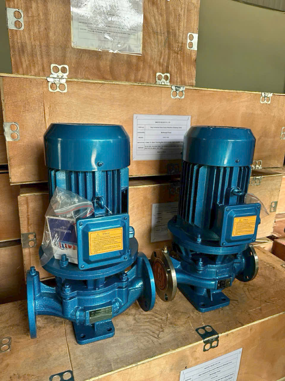 Máy bơm inline ISG100-160