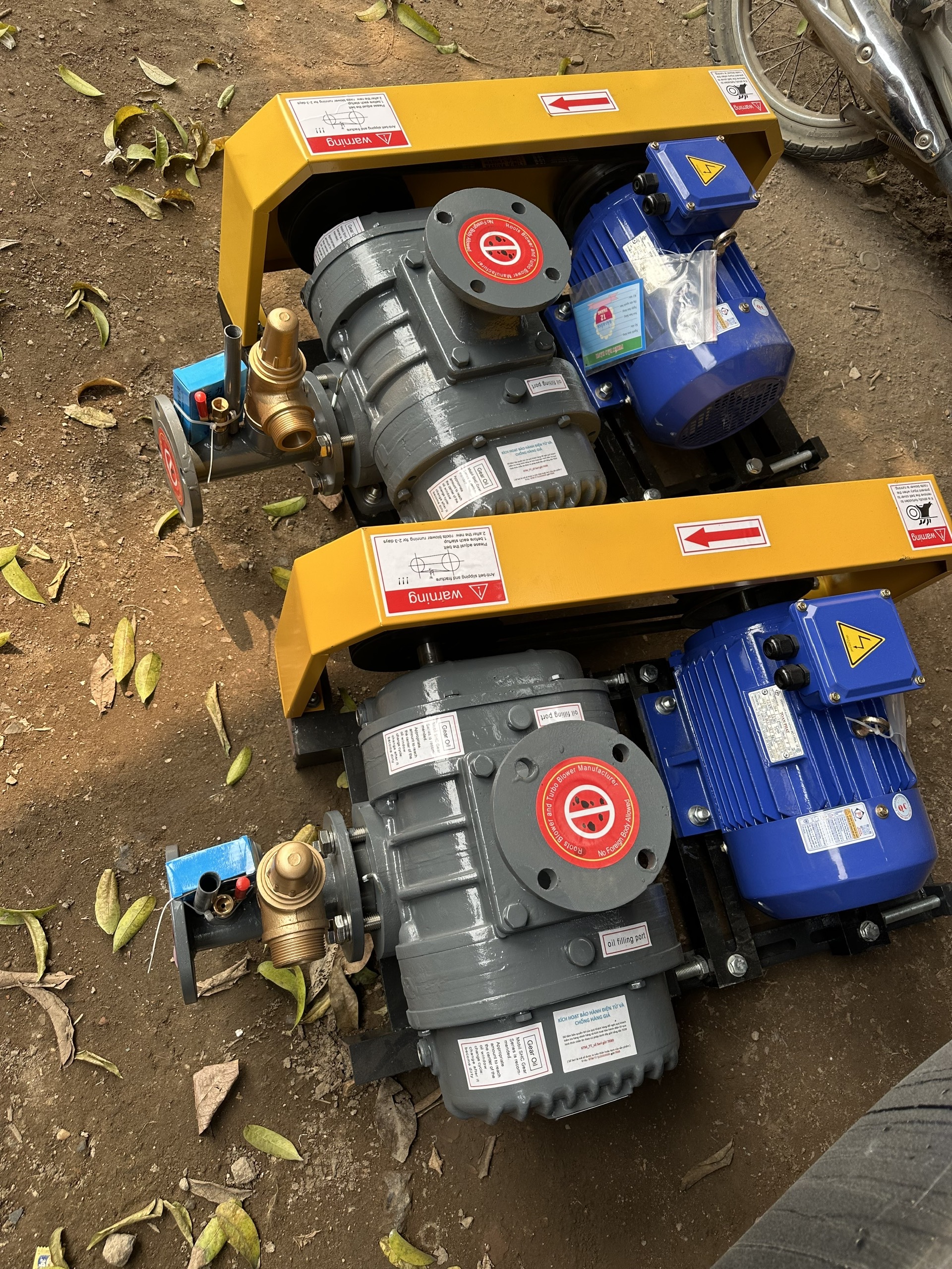 Máy thổi khí Upti Pump RL-200S